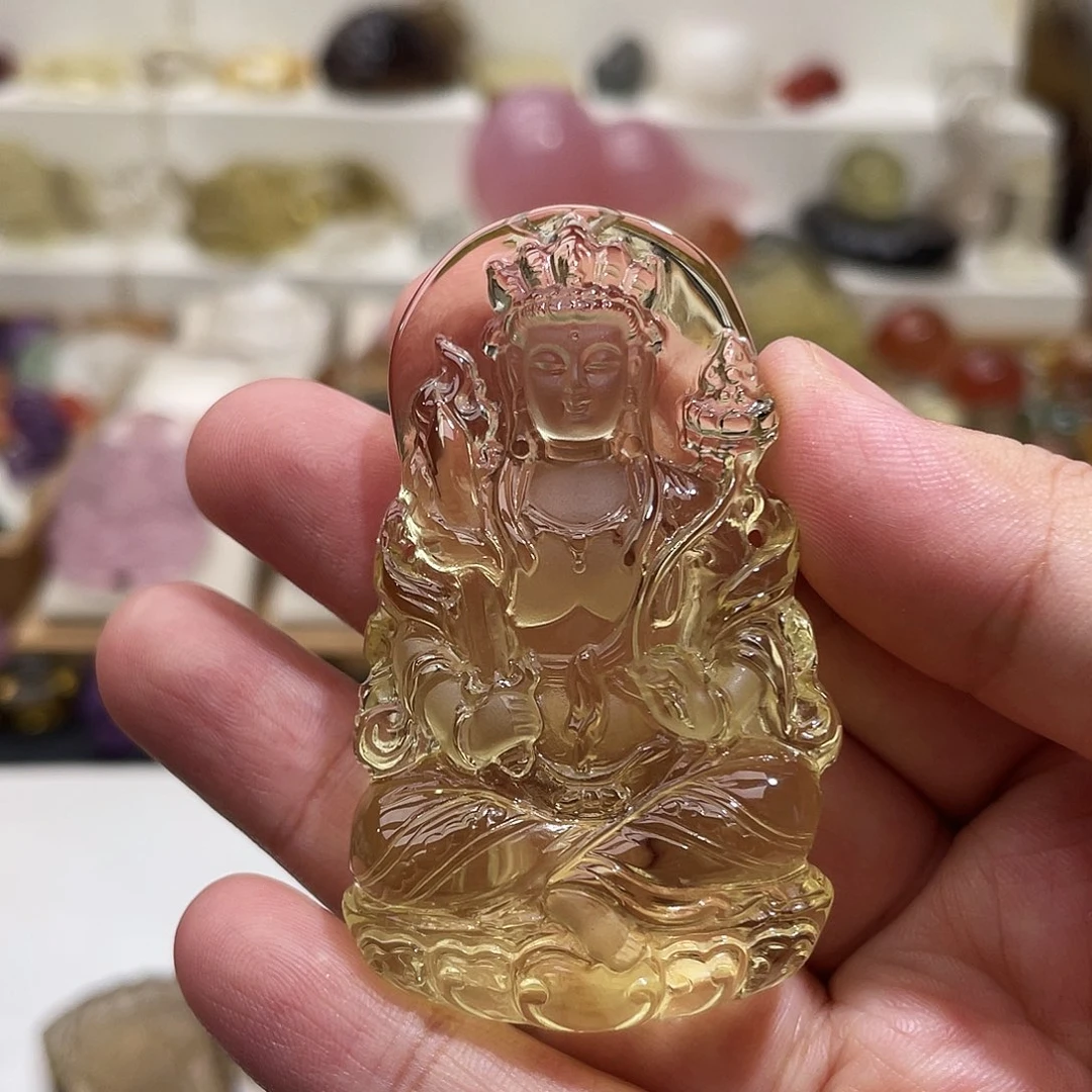 蔡***蔡未镶嵌颈饰水晶定制