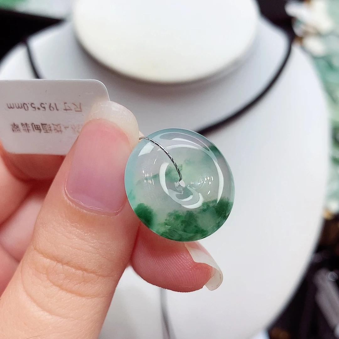 翡翠未镶嵌颈饰翡翠124，19.5/5