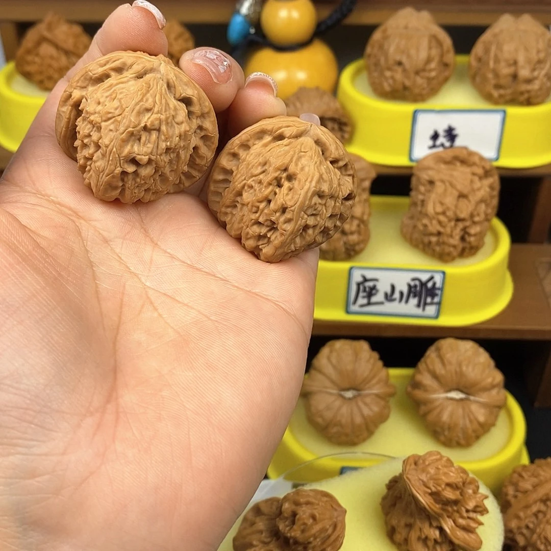 核桃白狮子 文玩/木作/... 文玩把件/