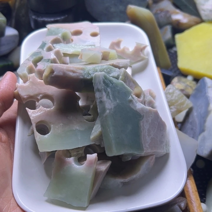 华***姐和田玉（糖玉）未镶嵌珠宝半成品