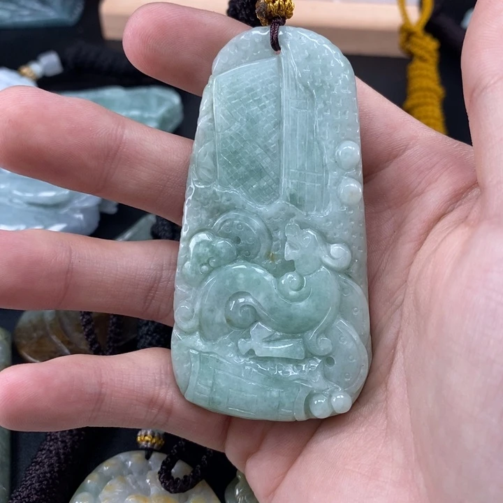 翡翠未镶嵌颈饰天然保真a货翡翠