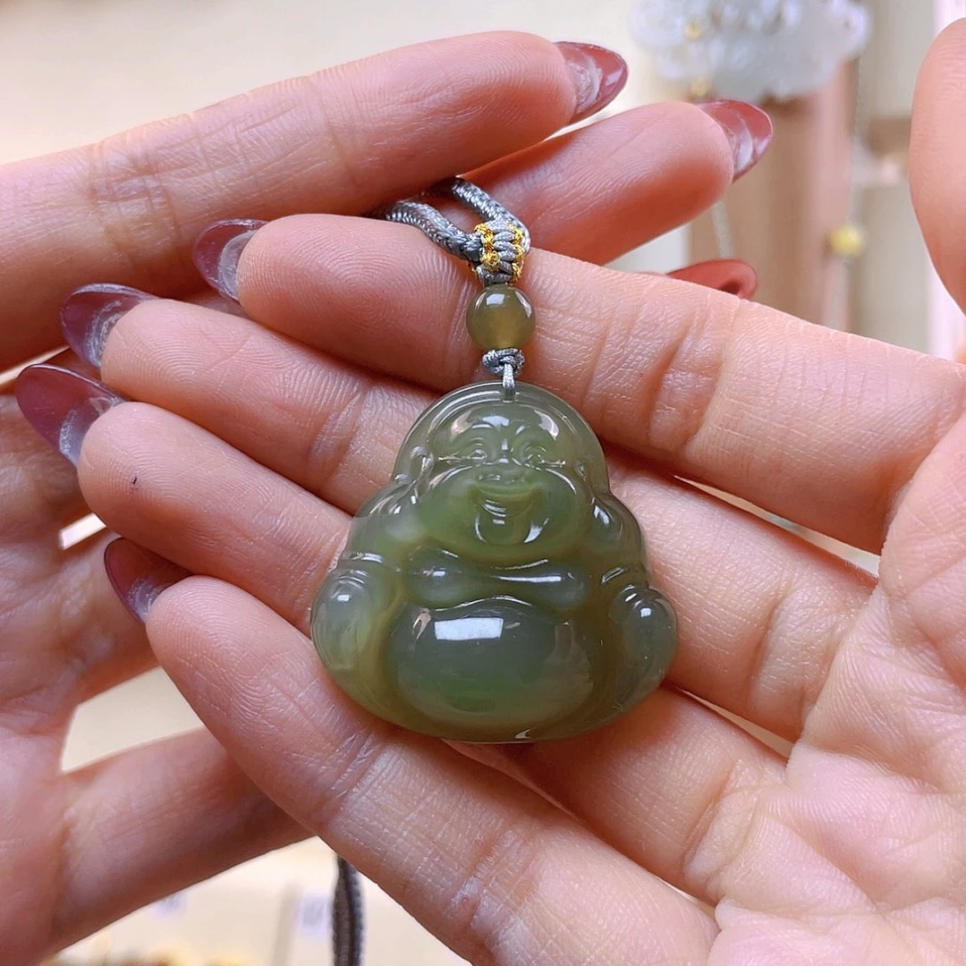 和田玉吊坠(赠链)未镶嵌傲**女