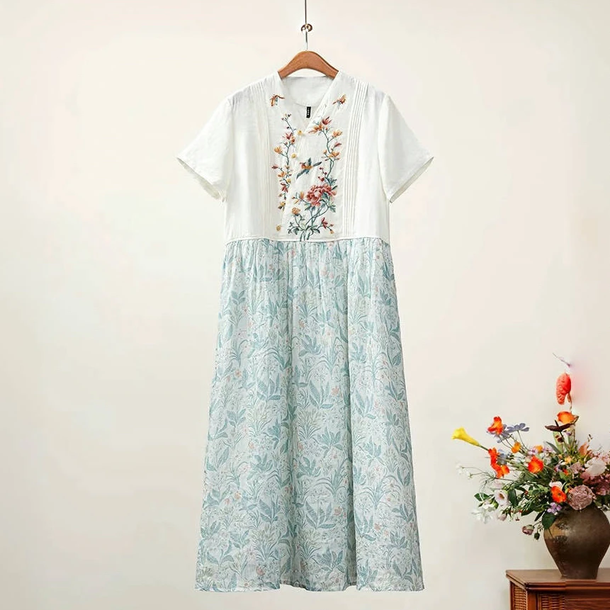 【喜鹊登梅】原创设计新中式国风夏季浅蓝色苎麻V领刺绣短袖连衣裙