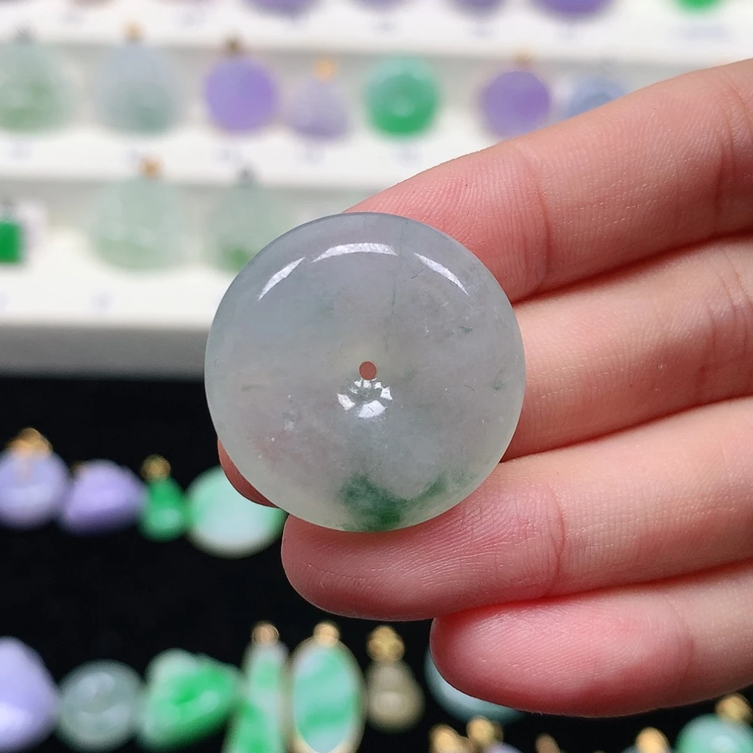 颈饰18K金镶嵌翡翠翡翠吊坠