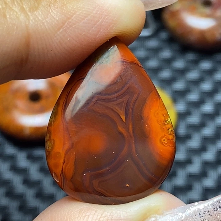 玛瑙/玉髓颈饰未镶嵌