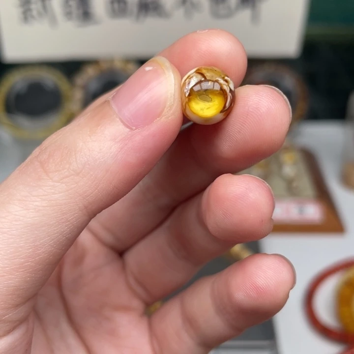 真***c琥珀未镶嵌裸石20号