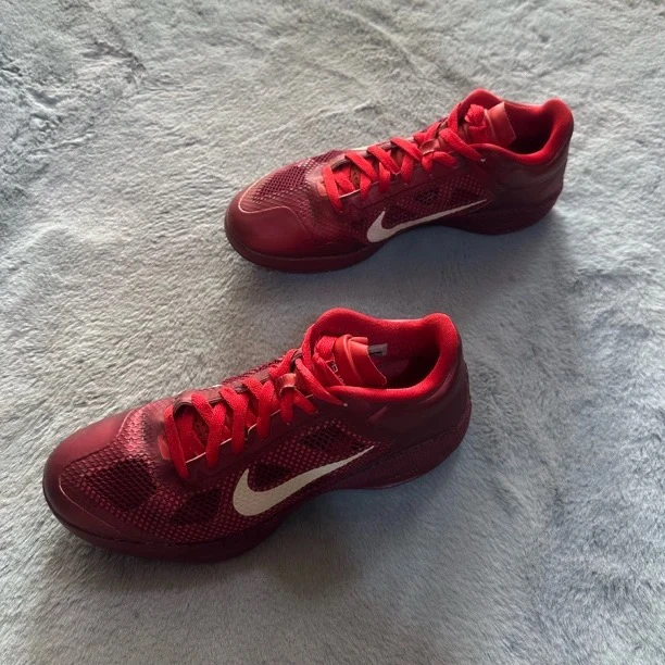 43码 Nike hyperfuse2011low大红 90新 鞋底磨损小 中古篮球鞋