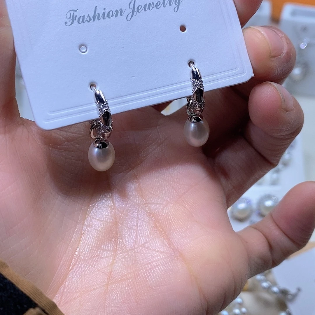 未镶嵌淡水珍珠耳饰