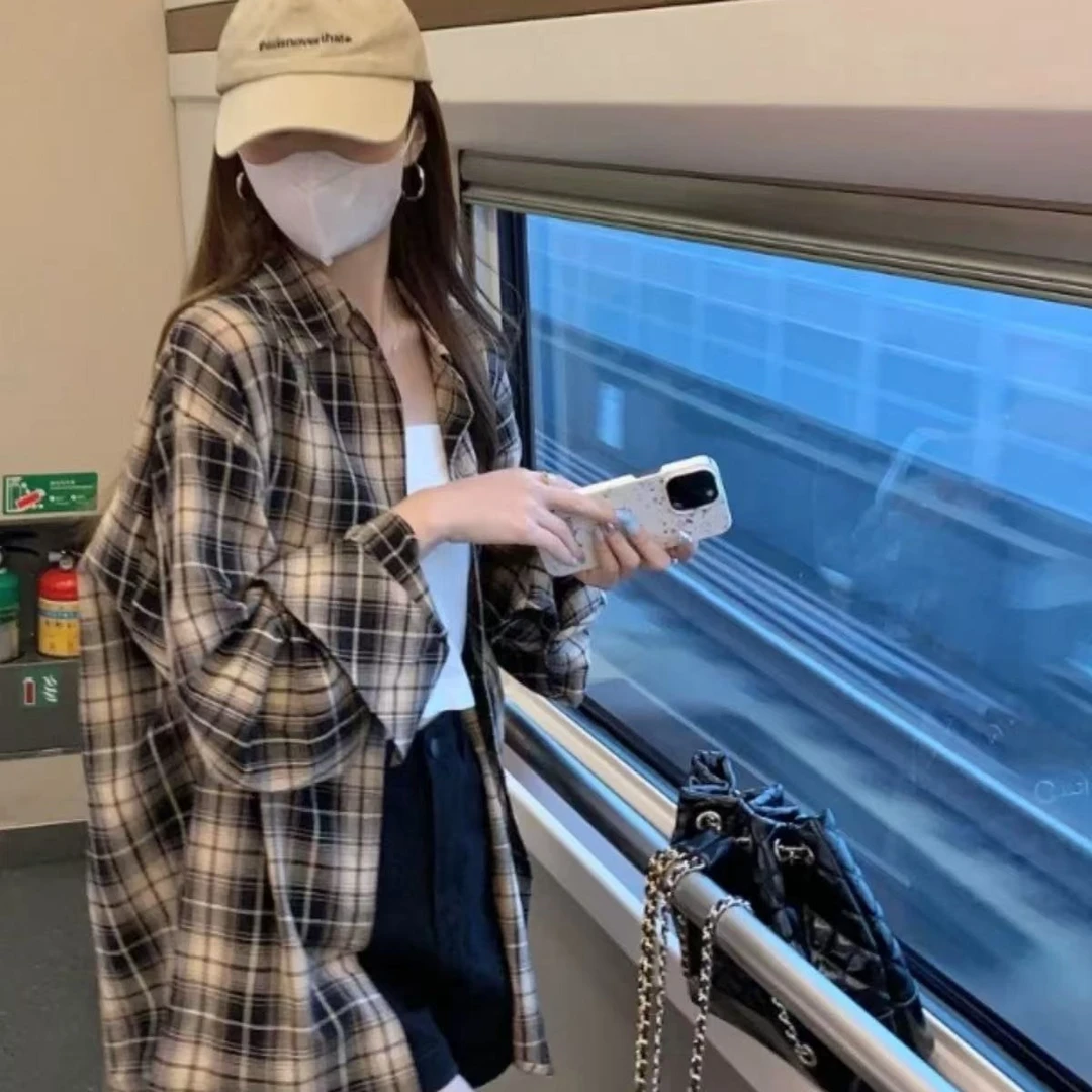 韩版咖色格子衬衫女夏季薄款上衣宽松慵懒风复古外套长袖防晒衬衣