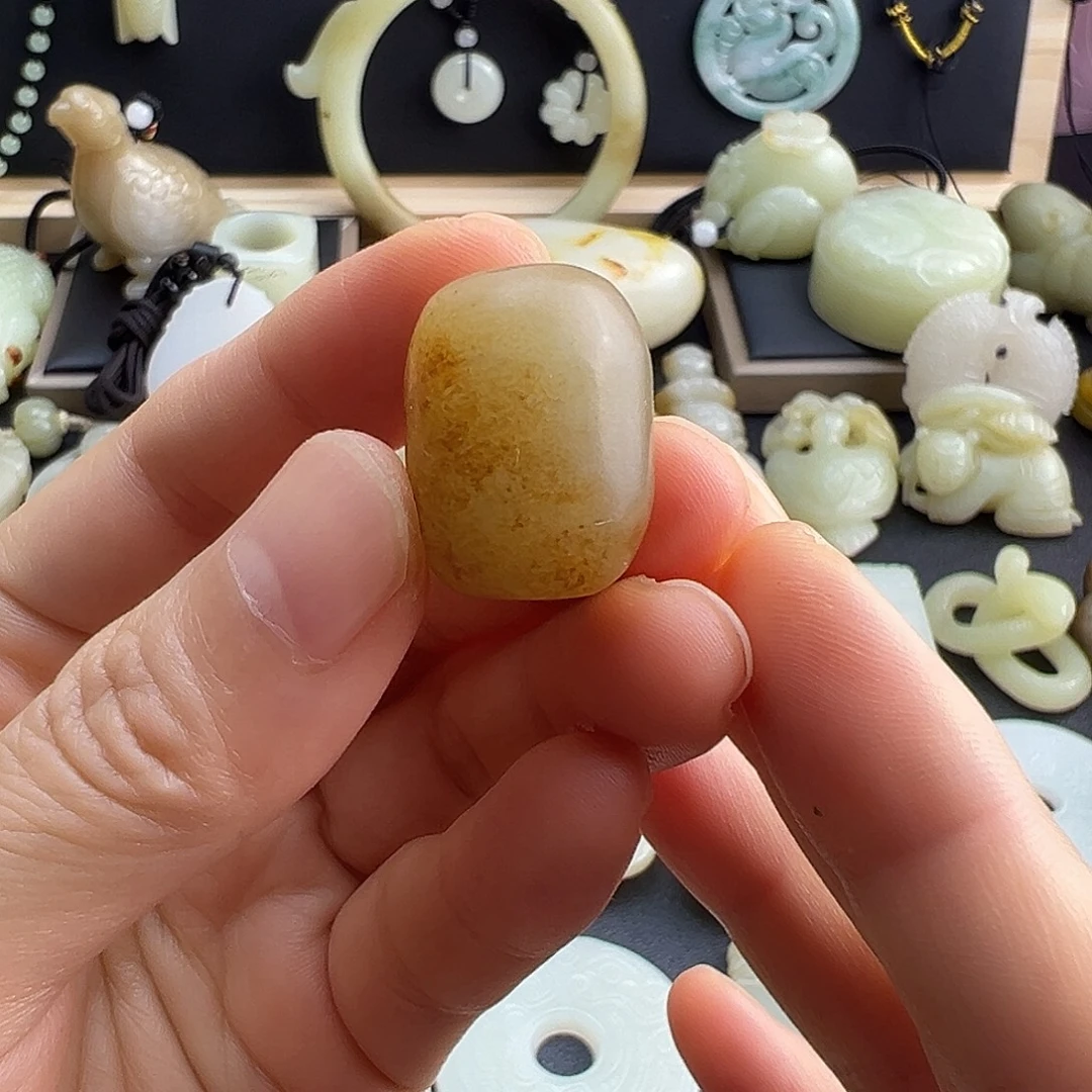 未镶嵌和田玉挂件