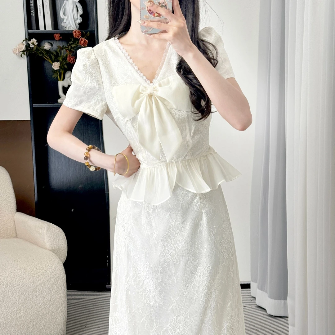 拉夏贝尔/2025年夏季新款气质轻奢时尚蕾丝上衣+半身裙 10461 LSC
