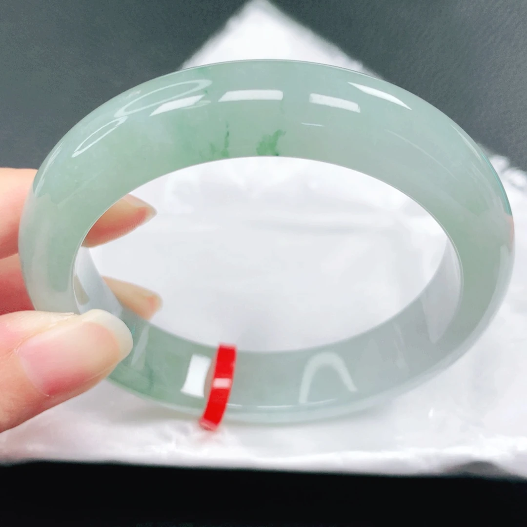 翡翠未镶嵌手镯58圈