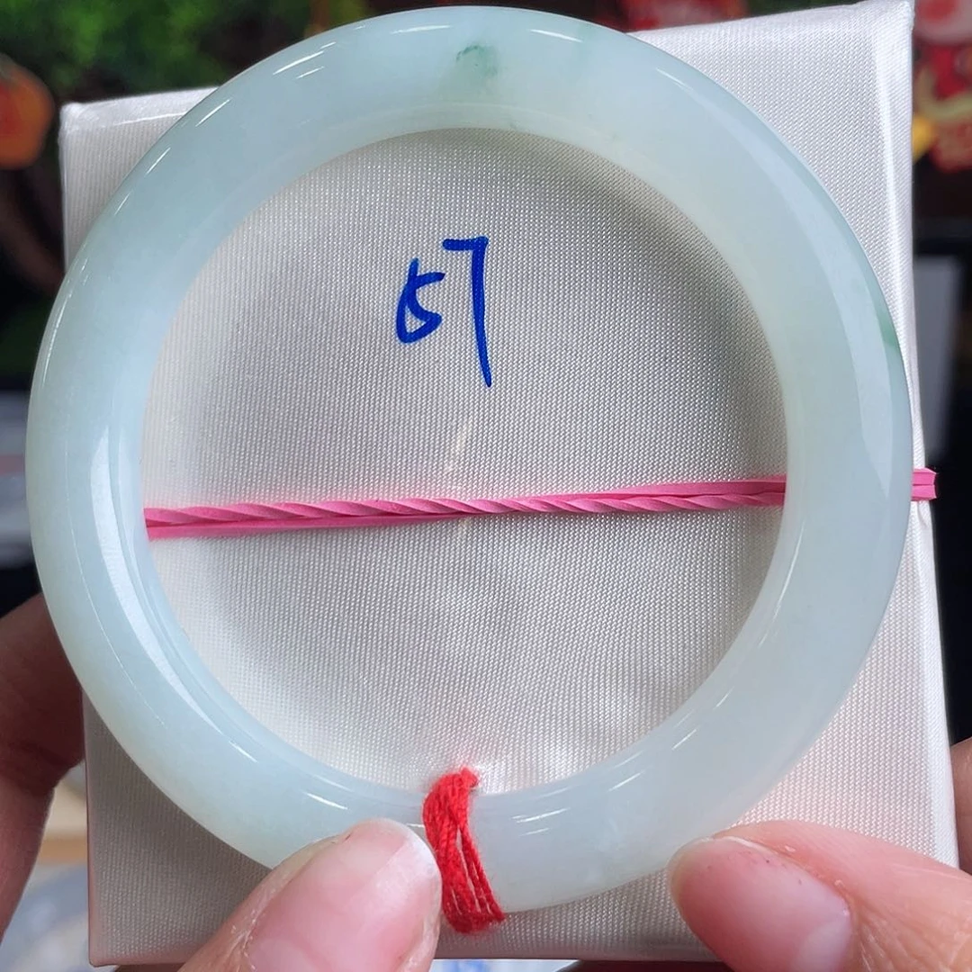 翡翠手镯未镶嵌缅甸翡翠手镯32