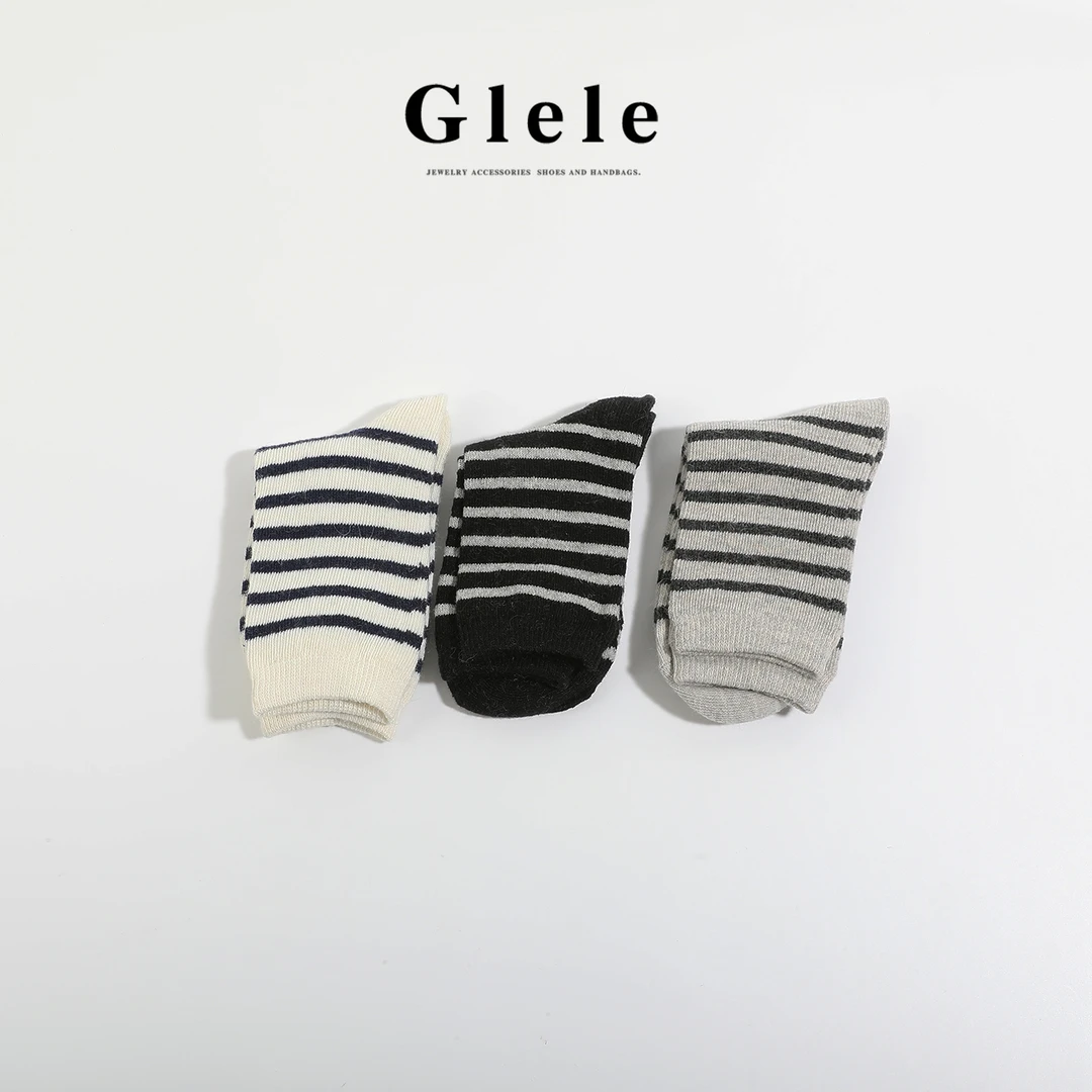 Glele私服「条纹兔毛袜」ins复古条纹中筒加厚保暖袜