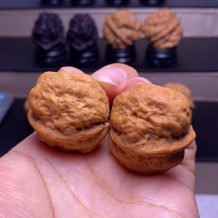 把件文玩核桃玉龙金蟾68