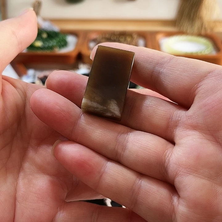 秋***3和田玉未镶嵌颈饰