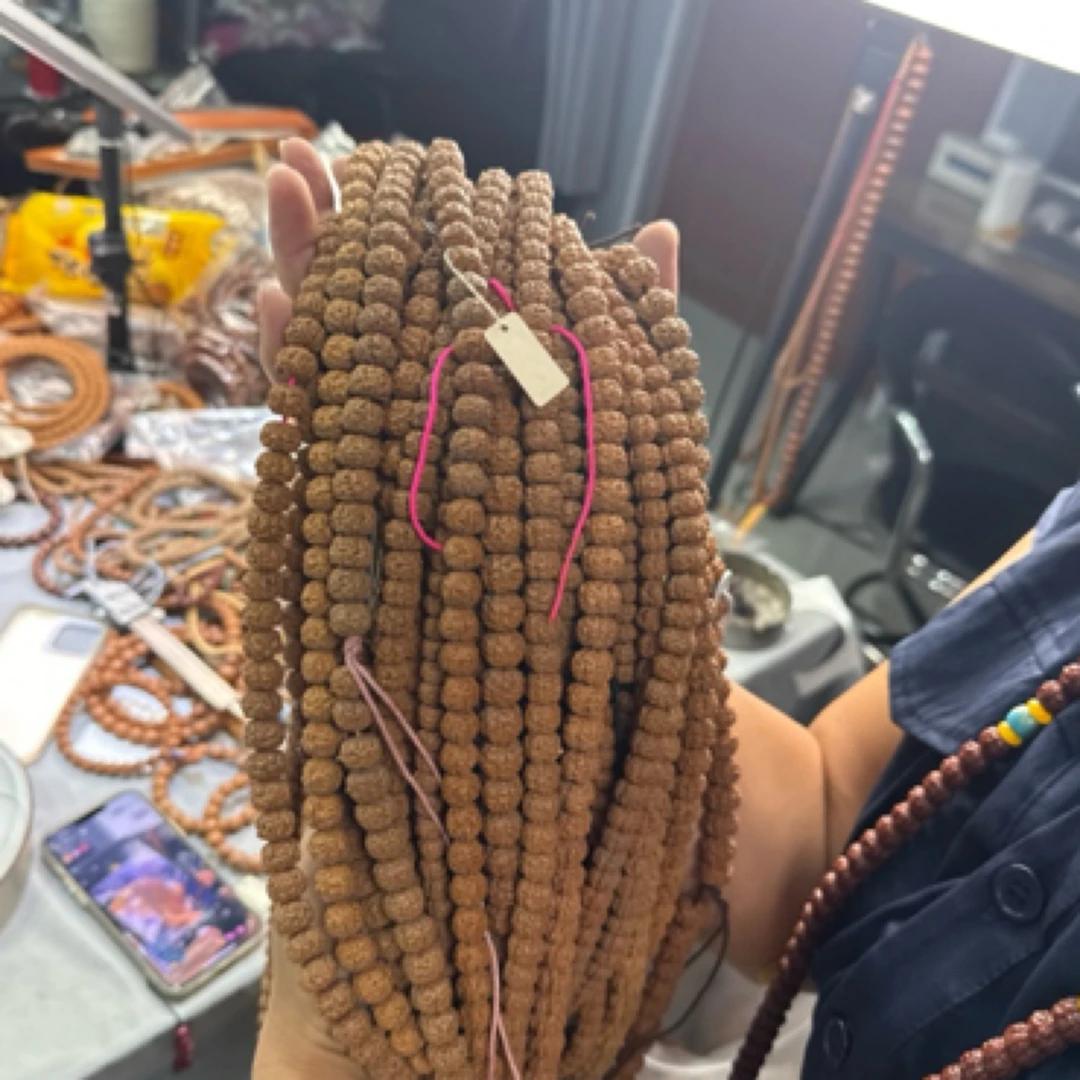 Z10老货小金刚脖挂尺寸品相挨着发事多绕道