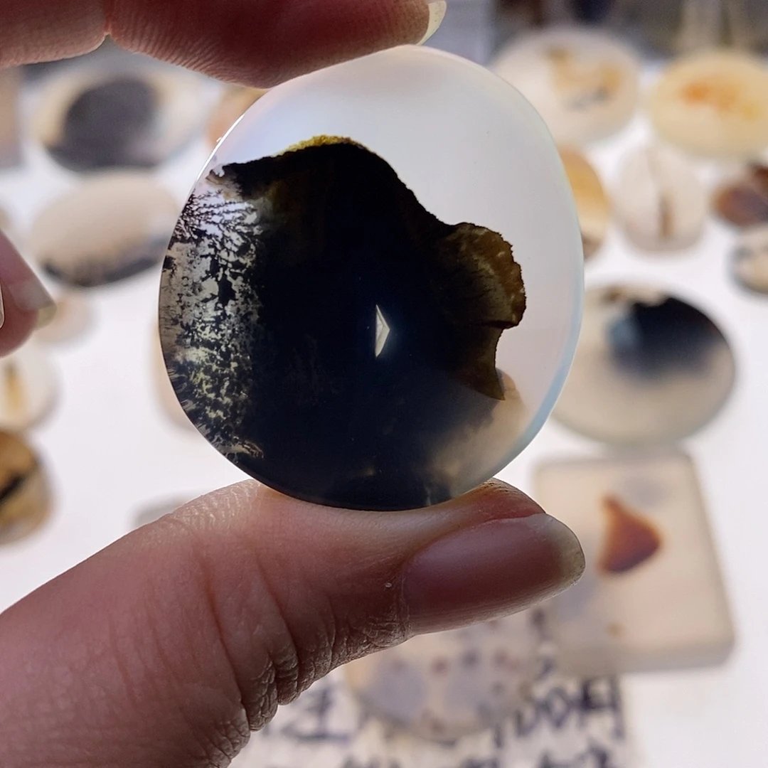 未镶嵌玛瑙/玉髓珠宝奇石