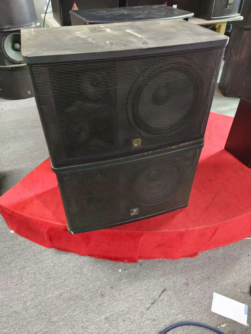 8新  一对 卡包 音响 不包邮  运费到付