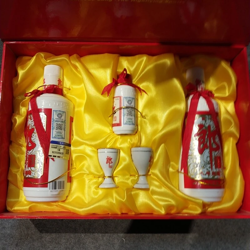 2006年郎酒礼盒八年陈酿500ml*2/53度-M25IS006028-02