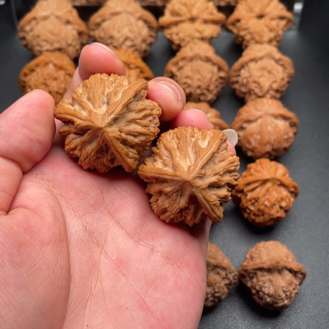 吊坠文玩核桃玉龙粗筋三棱全品39