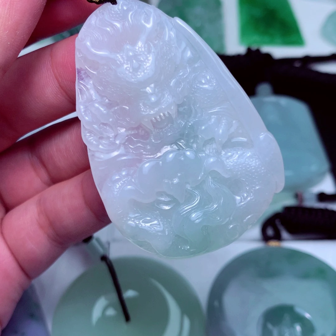 翡翠未镶嵌颈饰天然A货翡翠