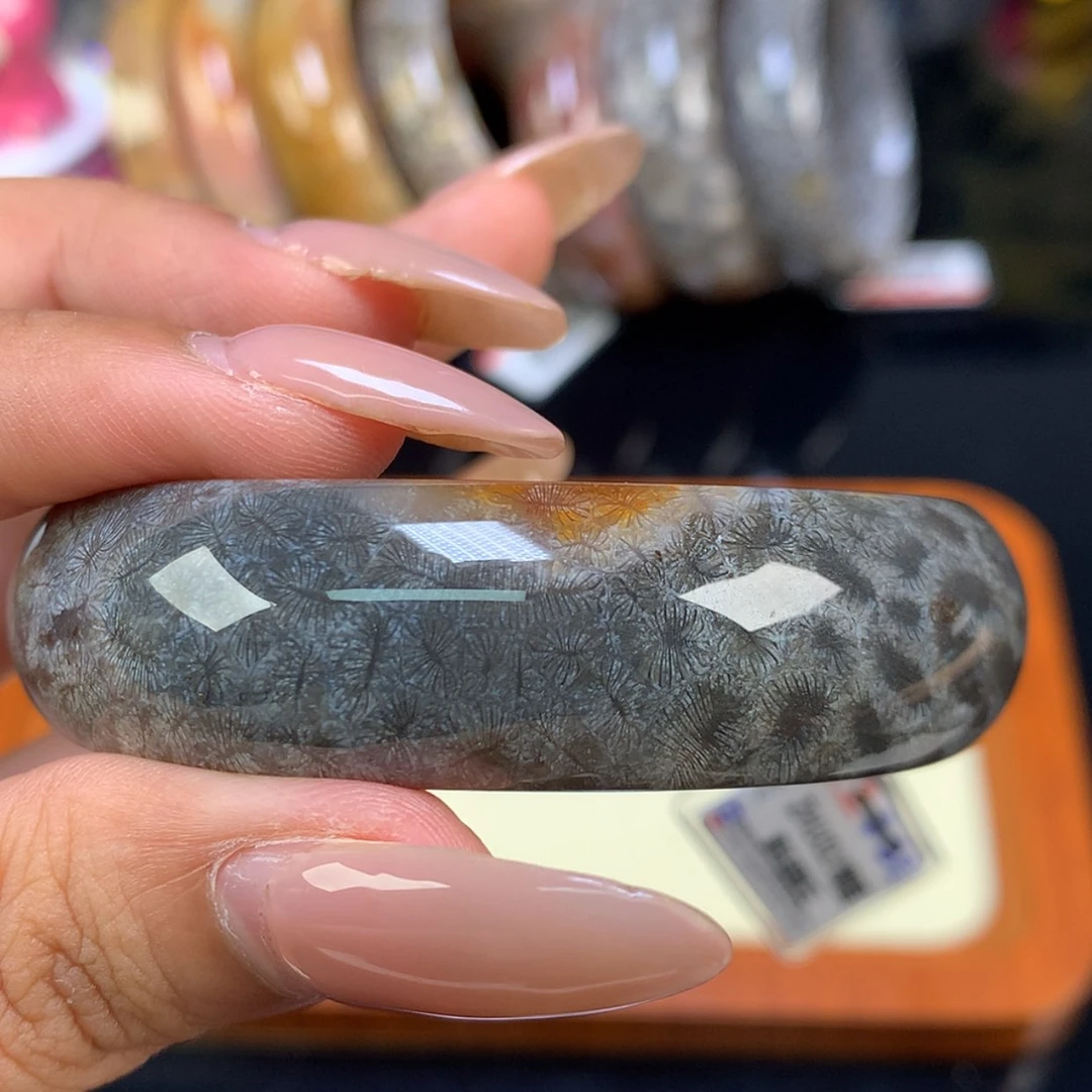 【闪购商品】颈饰未镶嵌硅化珊瑚（珊瑚玉）9号 55.4