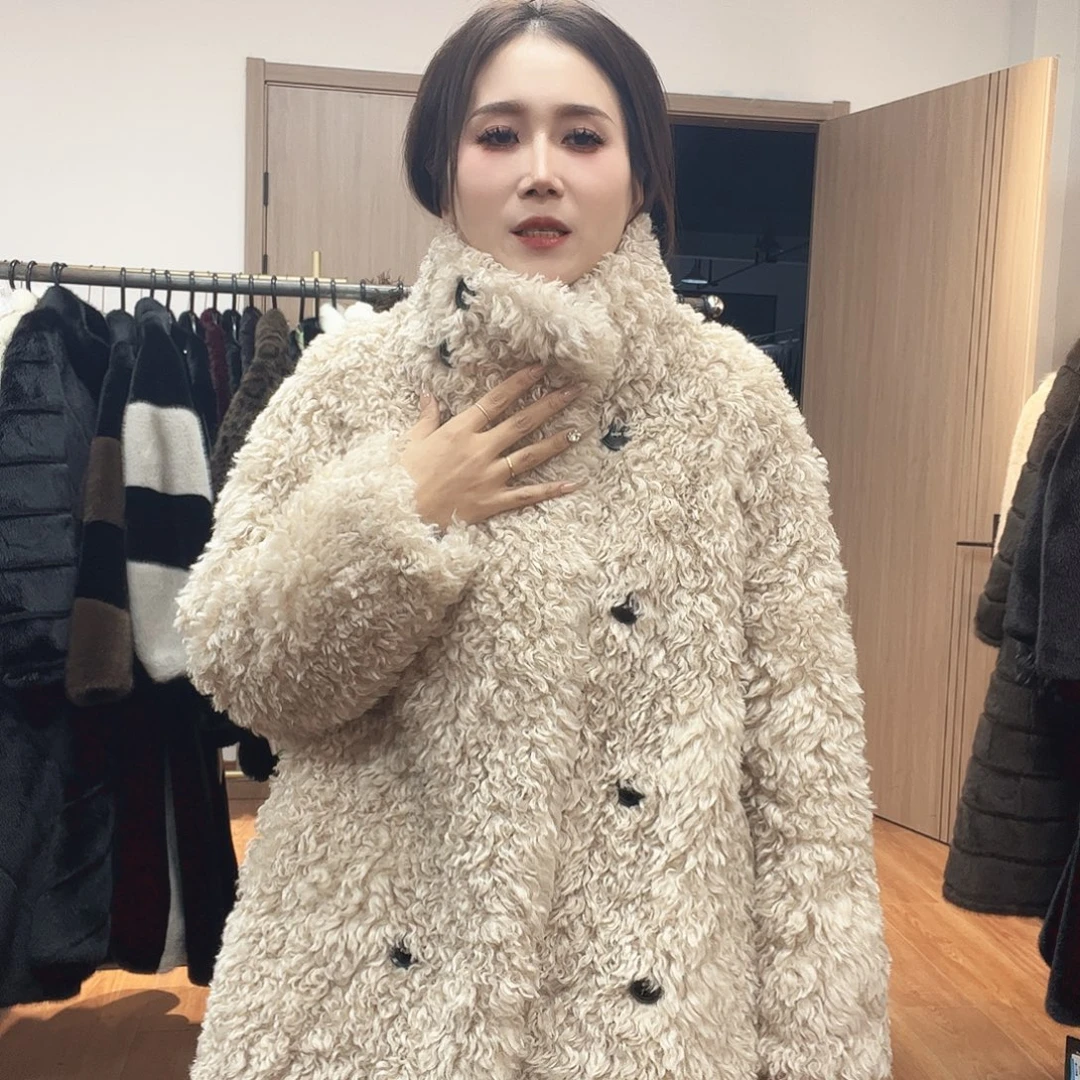 56号皮毛一体外套