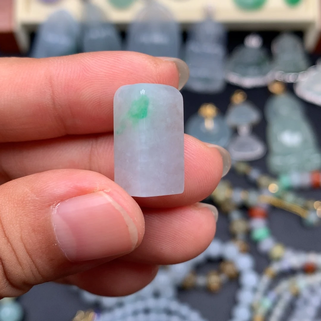 颈饰未镶嵌翡翠无事柱