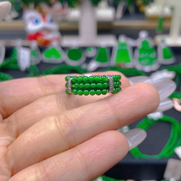 翡翠未镶嵌戒指戒圈