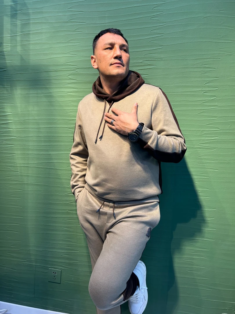 kastan 休闲一套衣服