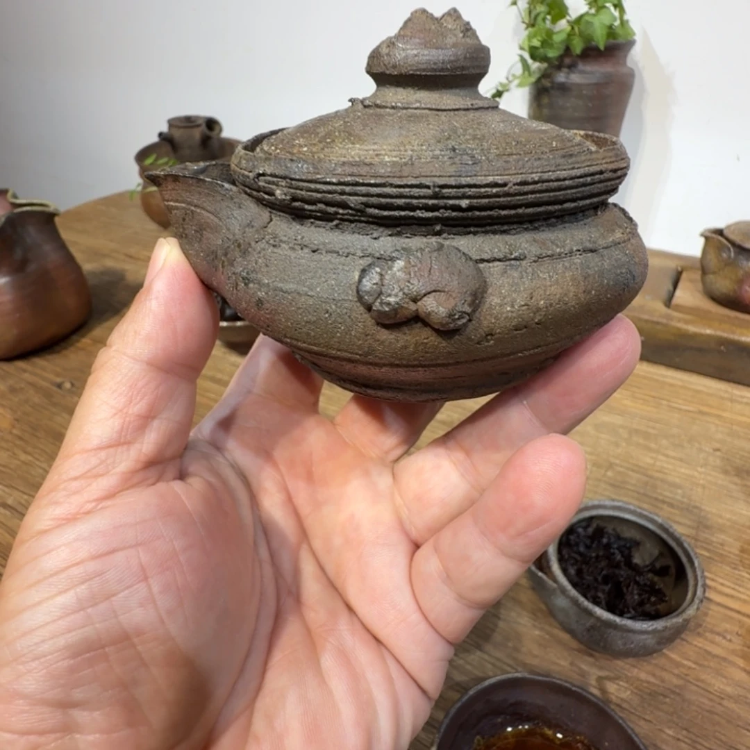 南蛮瑕疵宫山人作品