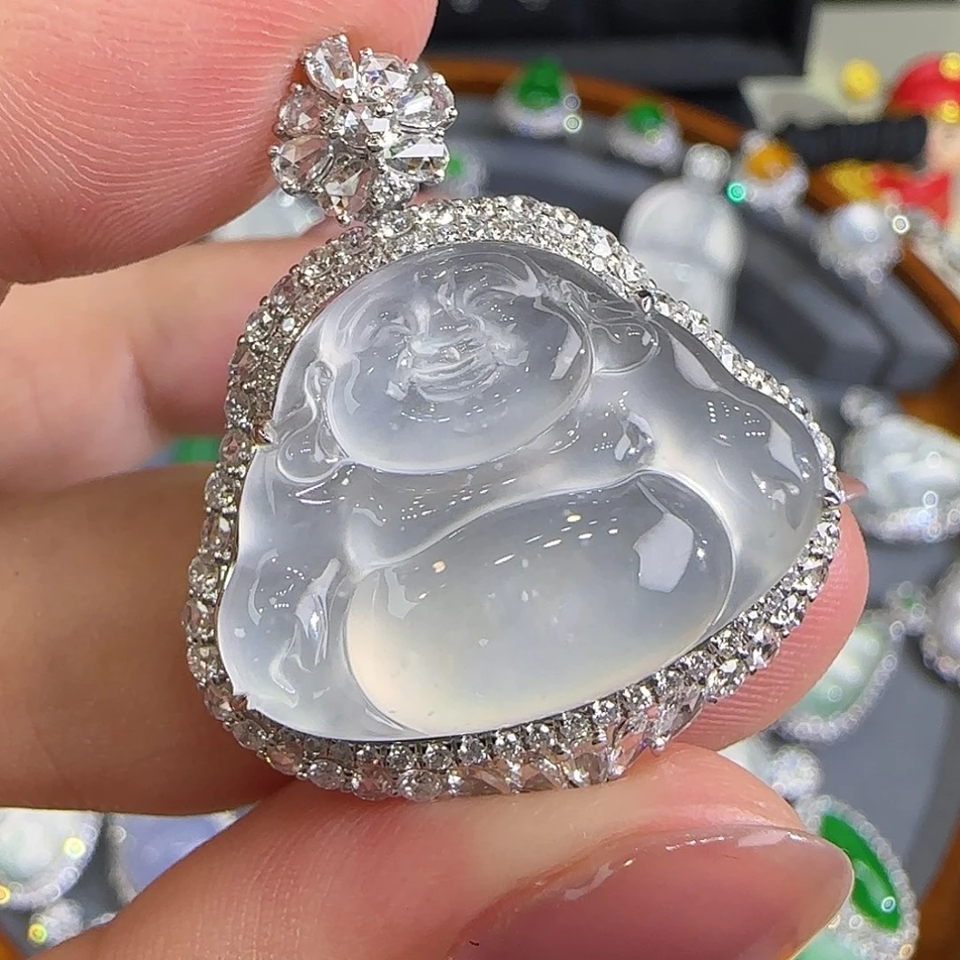 颈饰18K金镶嵌翡翠天然翡翠