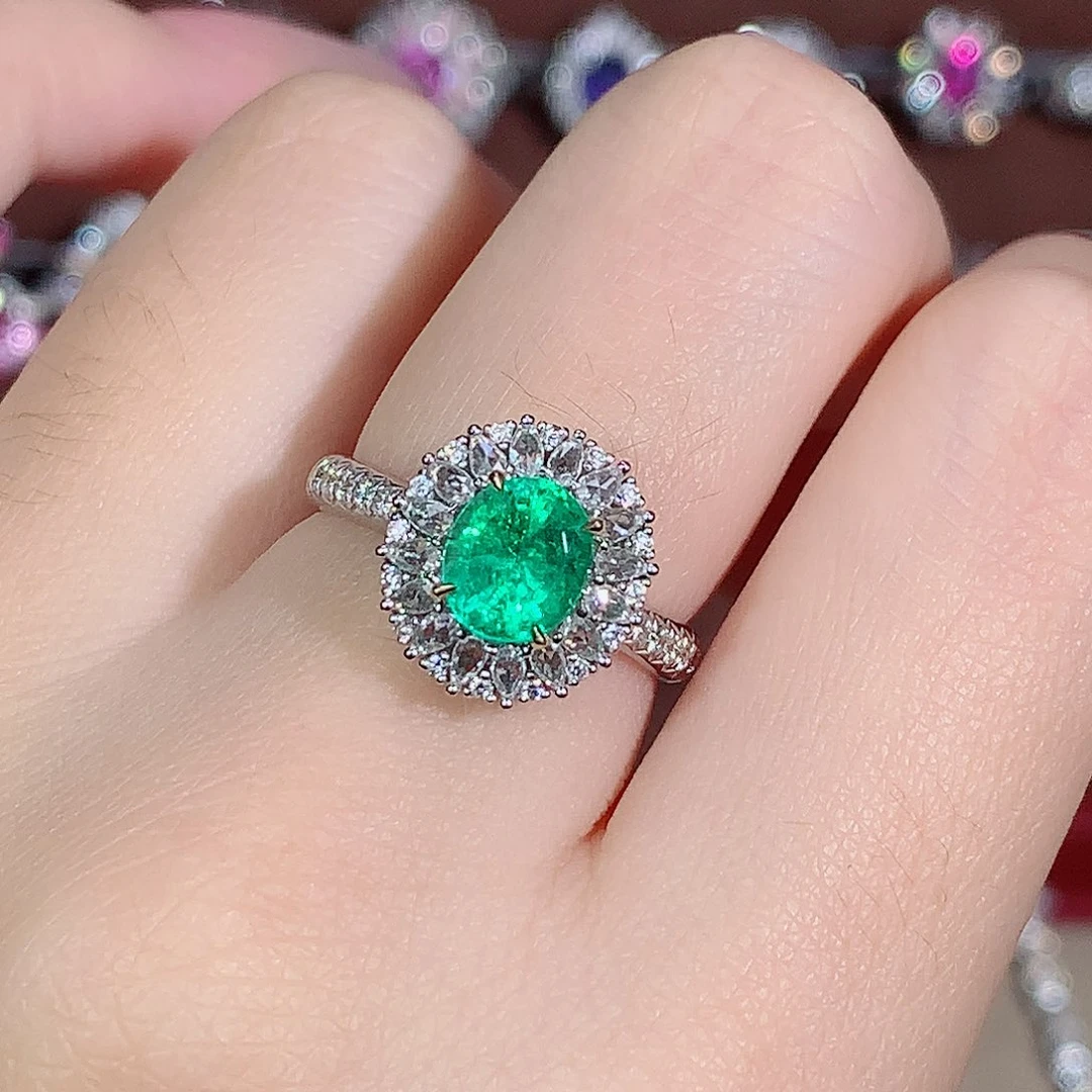 18K金镶嵌祖母绿戒指1.06ct/天然宝石/七天无理由