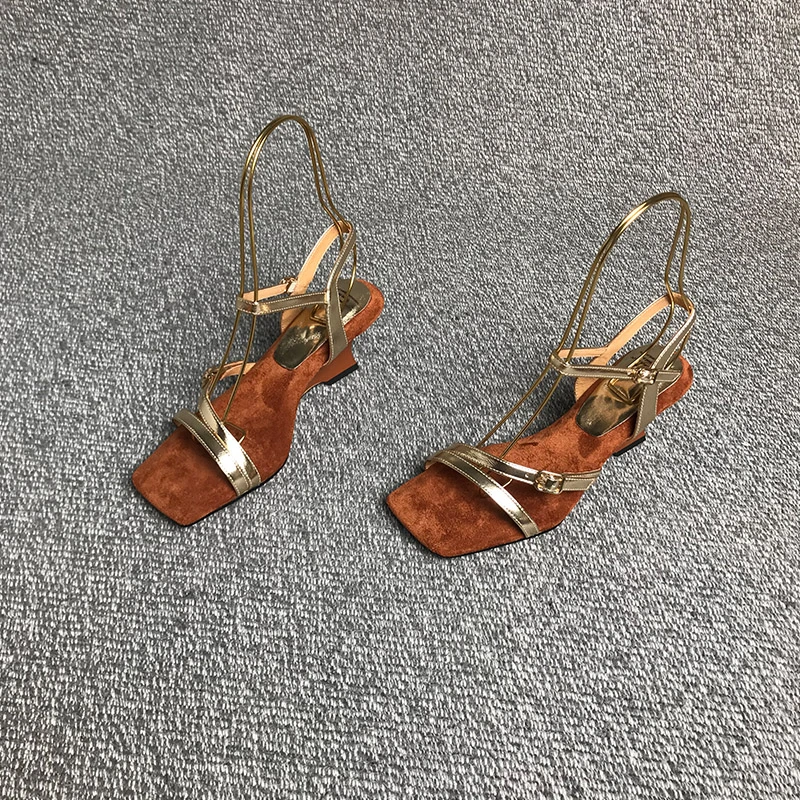 露涵思 法式极简风~细带凉鞋女小众设计异形坡跟高跟鞋露趾女鞋夏