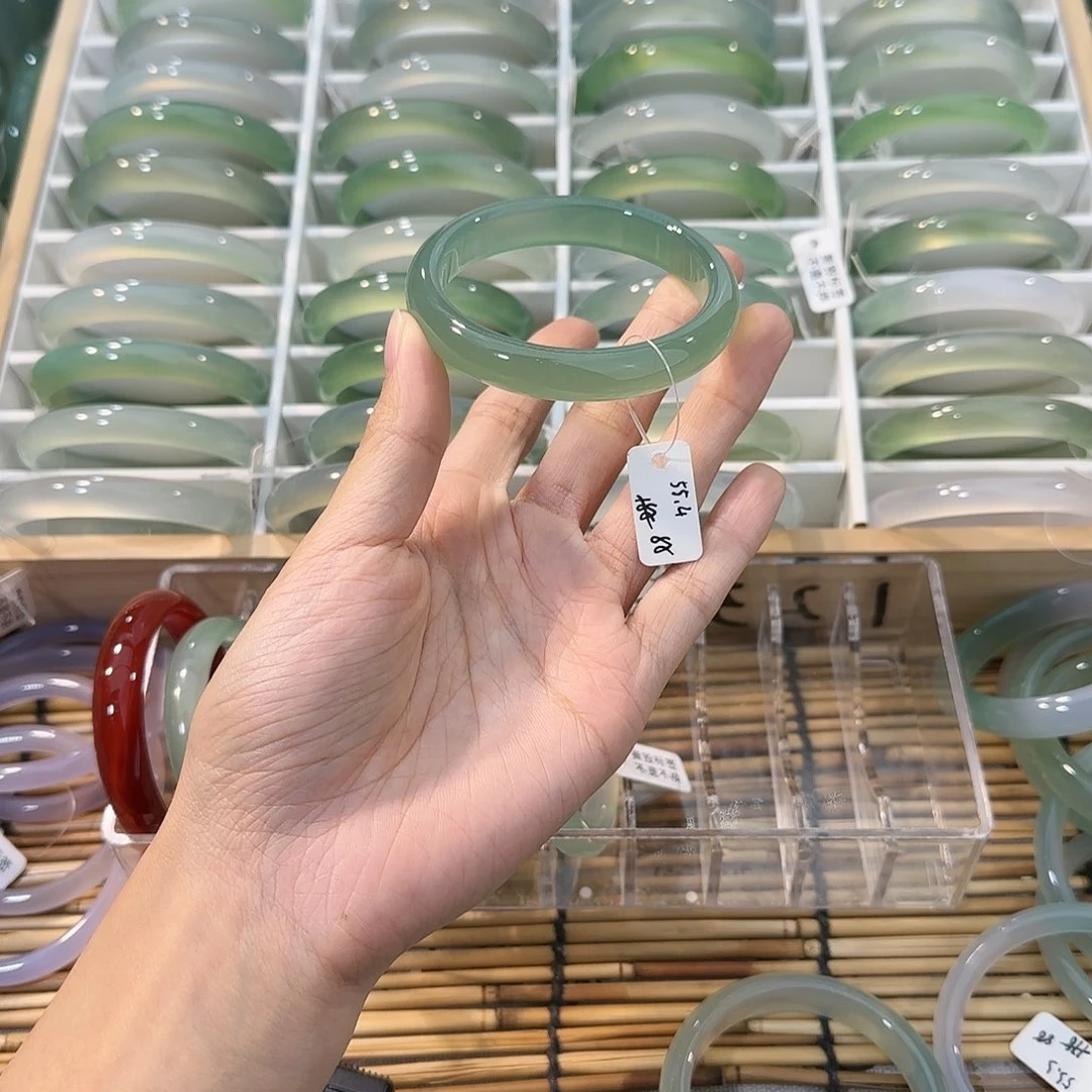 玛瑙/玉髓未镶嵌手镯圈口55.4