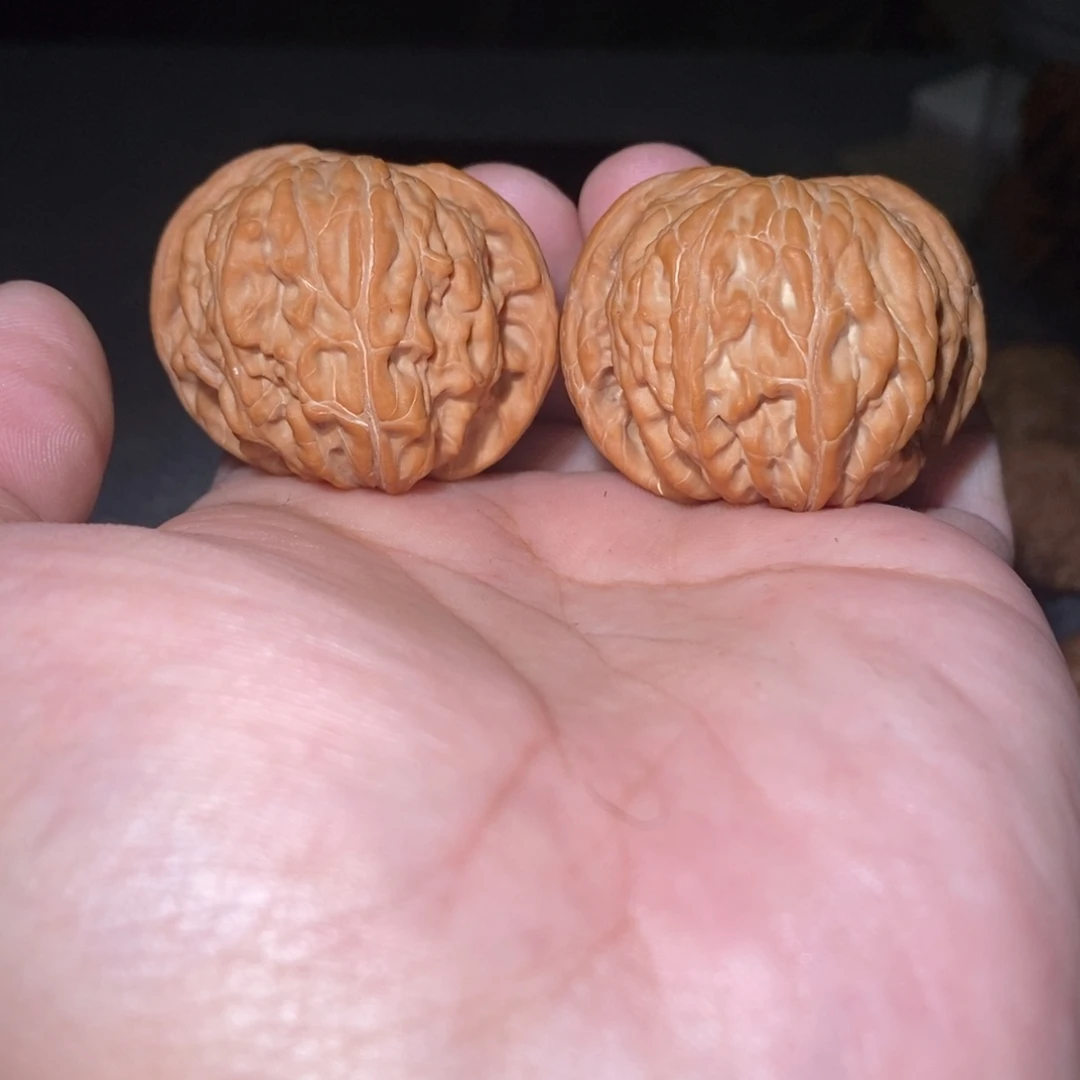 哇***害桃核吊坠42磨盘。