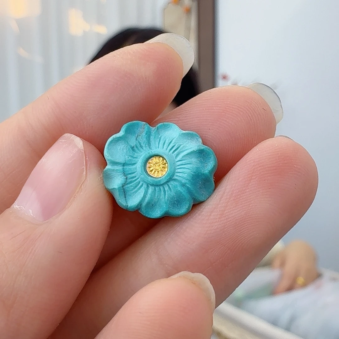 绿松石未镶嵌珠宝奇石