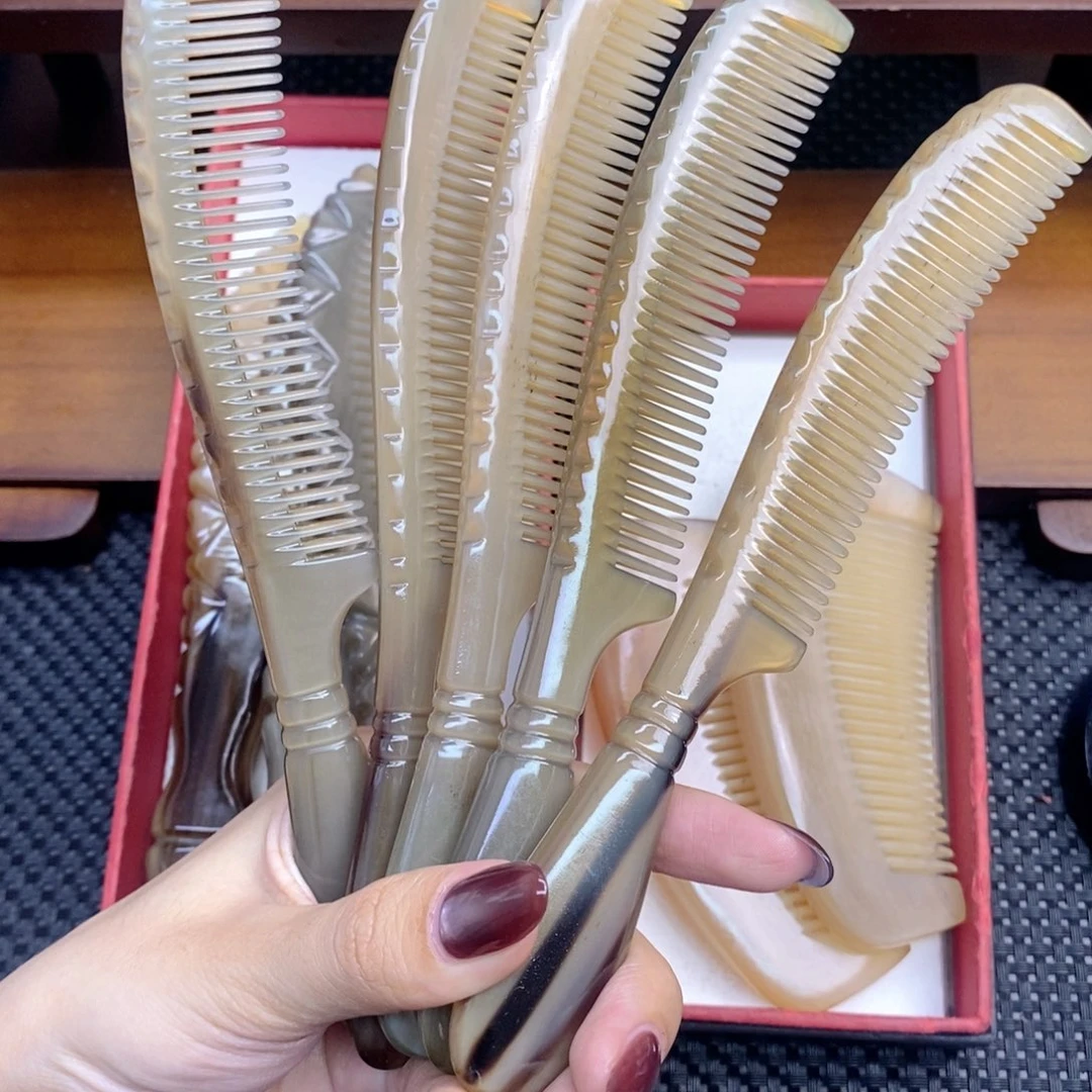 纯手工制作纯牛角梳子