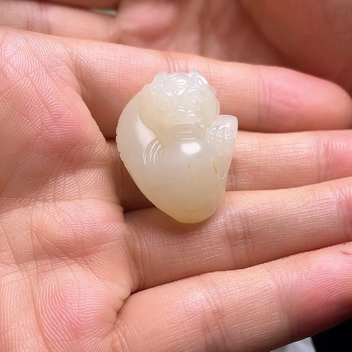 和田玉（白玉）和田玉小貔貅未镶嵌