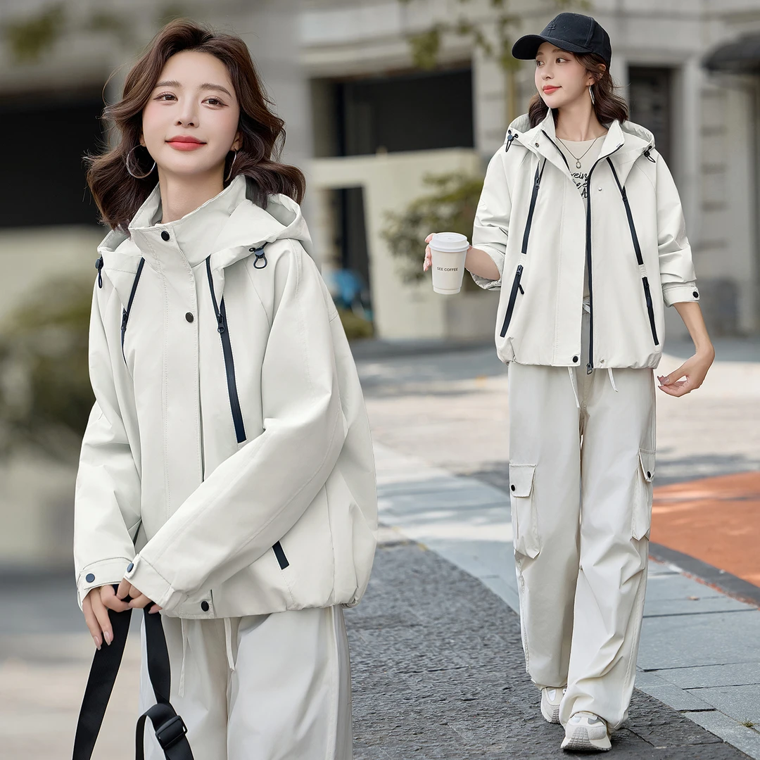 高级感时尚抽绳连帽短外套女装2025年秋季新款宽松显瘦冲锋衣上衣