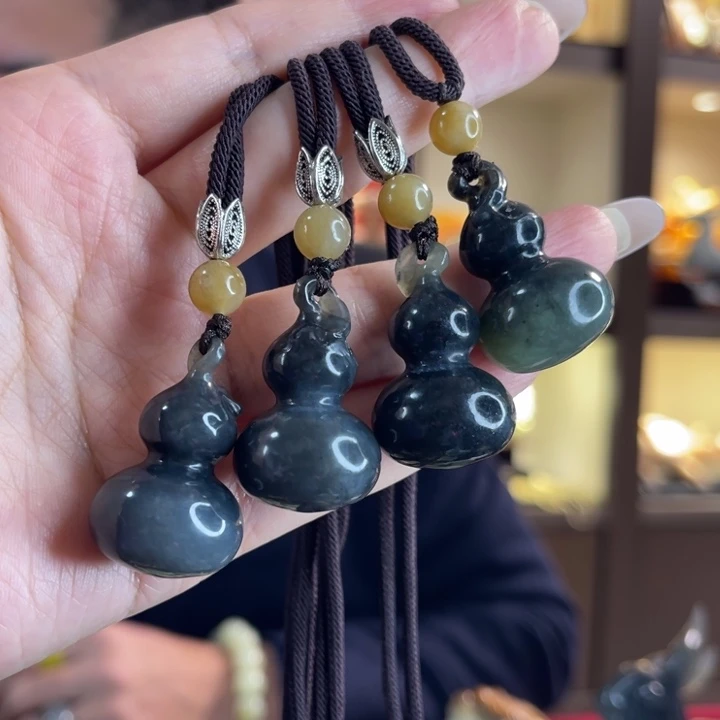 蛇纹石玉未镶嵌挂件多样化随机发一个