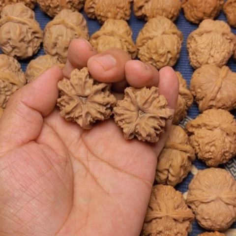 【闪购商品】吊坠文玩核桃杨*楠三棱34