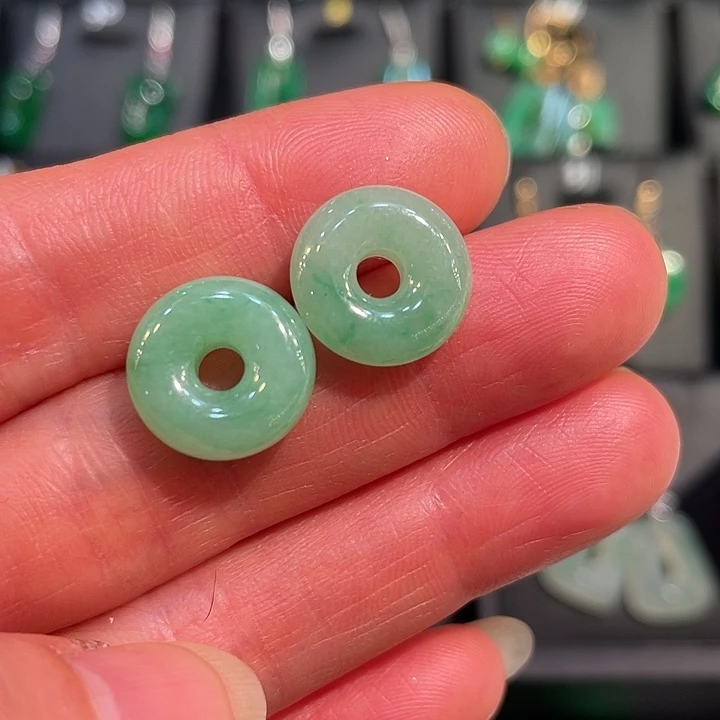 翡翠未镶嵌耳饰甜甜圈