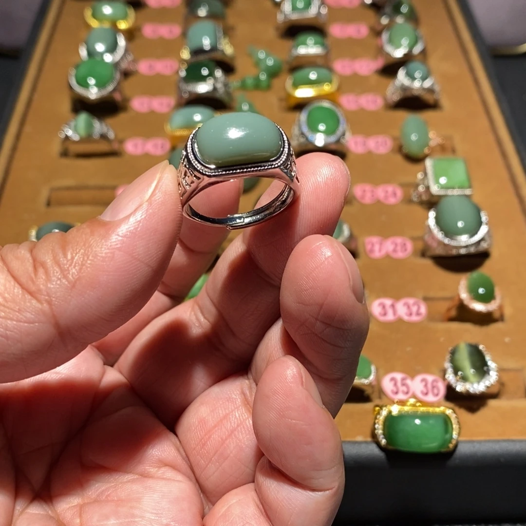 和田玉未镶嵌戒指