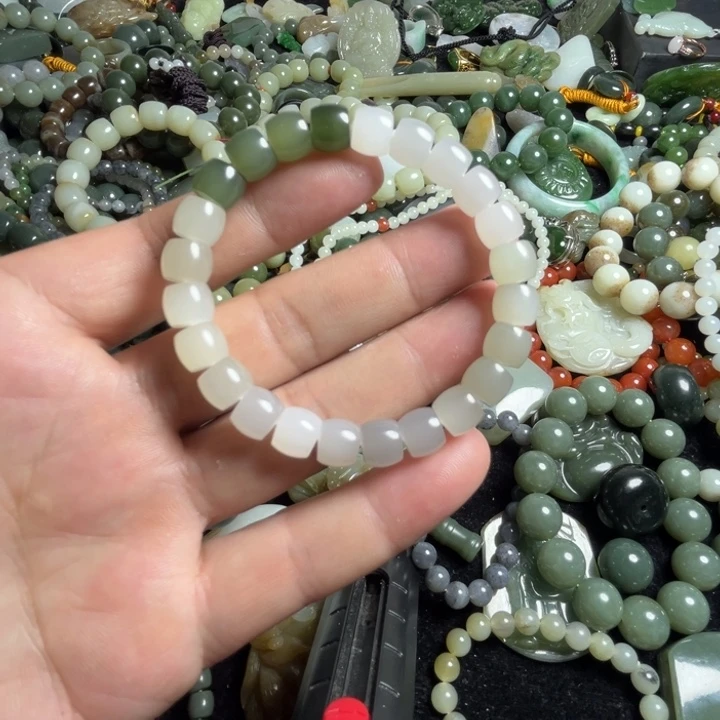 和田玉手串未镶嵌无*卡9