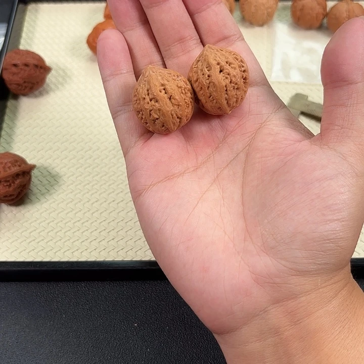 文玩核桃吊坠朱雀