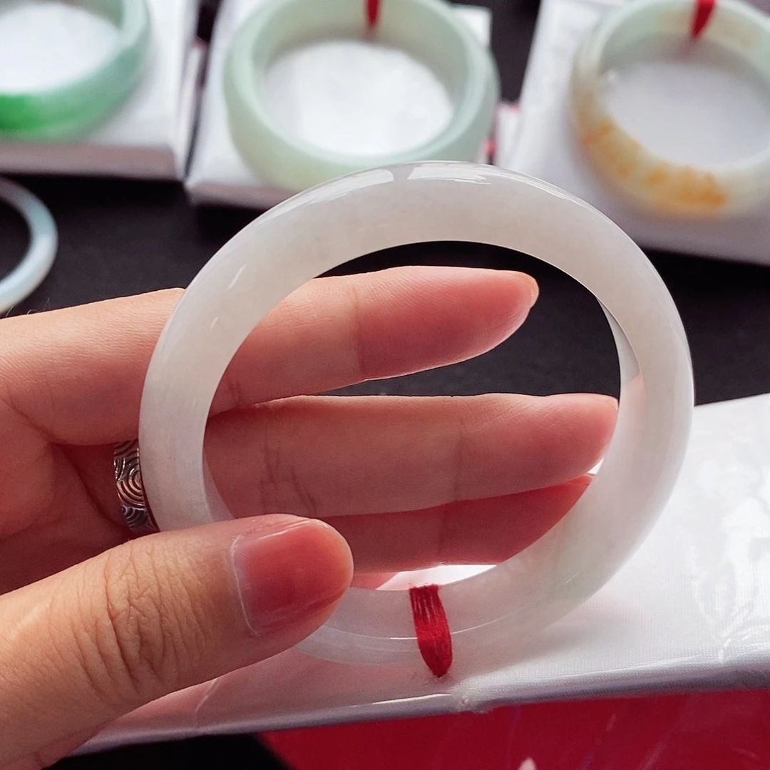 未镶嵌手镯翡翠57白月光