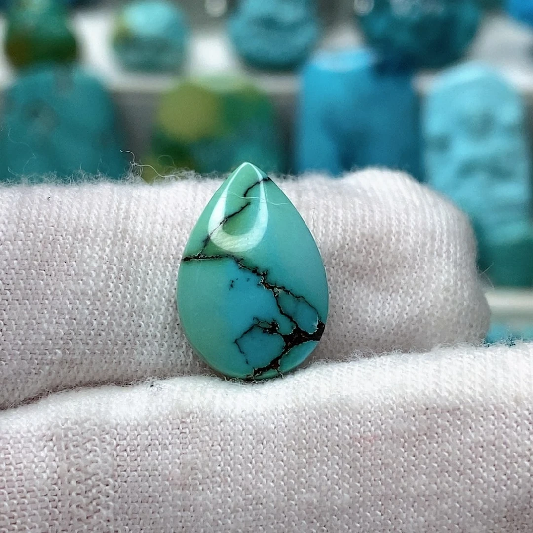 绿松石未镶嵌天然原矿 地大质检