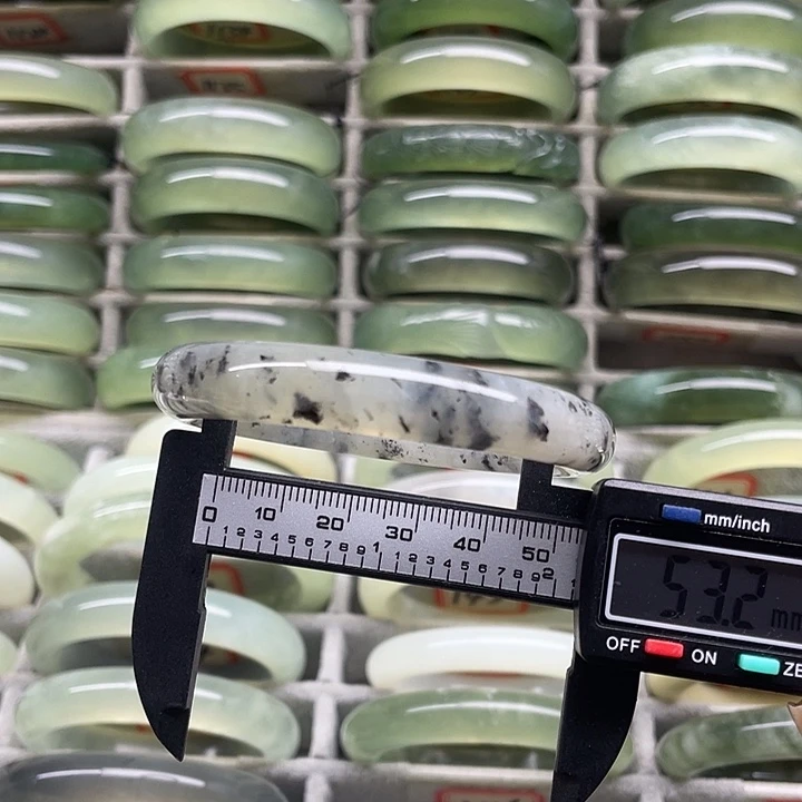 未镶嵌蛇纹石玉手镯146